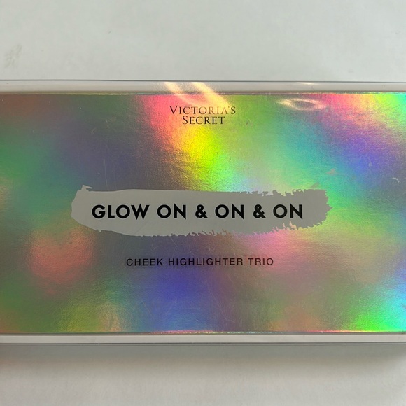 Victoria’s Secret Glow on & on & on cheek highlighter trio - Picture 1 of 3